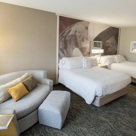 Courtyard By Marriott Hickory Hotel Exterior photo